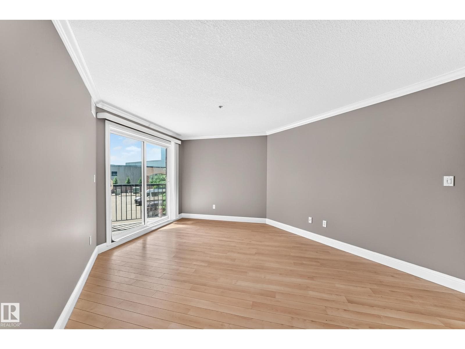 #202 14608 125 ST NW — photo 5
