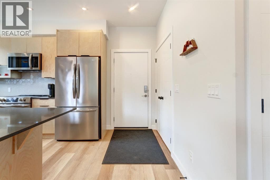 304G, 209 Stewart Creek Rise — photo 2