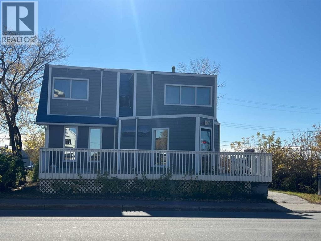9731 100 Avenue — photo 2