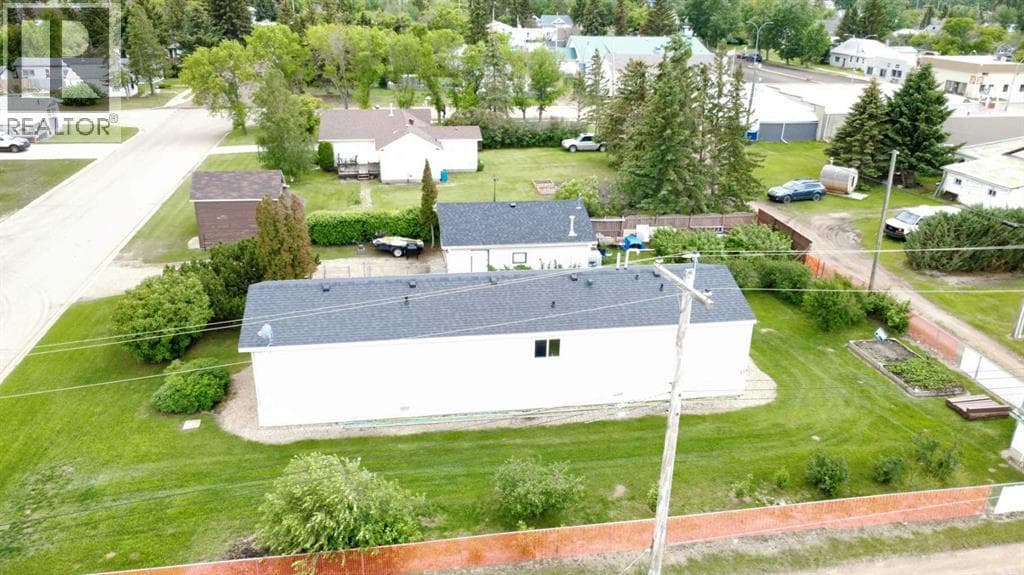 5016 49 Street — photo 4