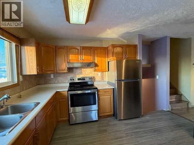 10323 98 Avenue — photo 4