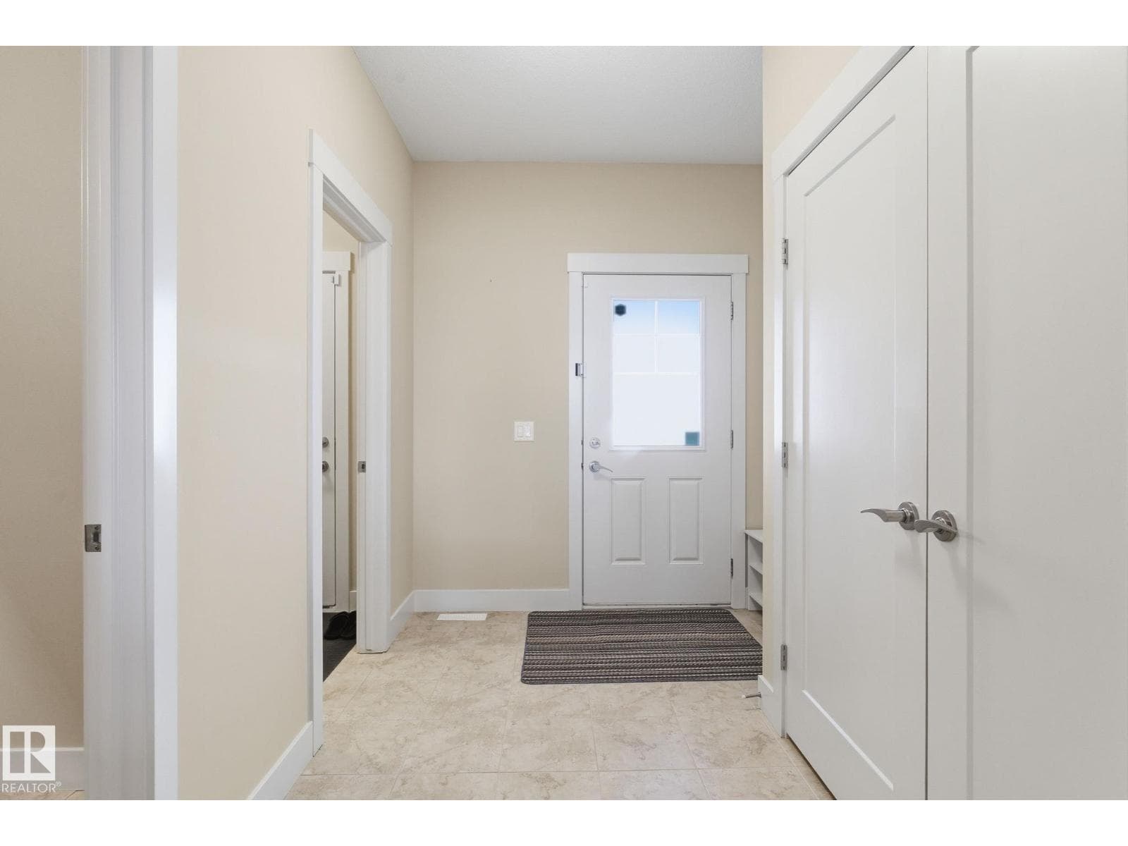 3235 ABBOTT CR SW — photo 4