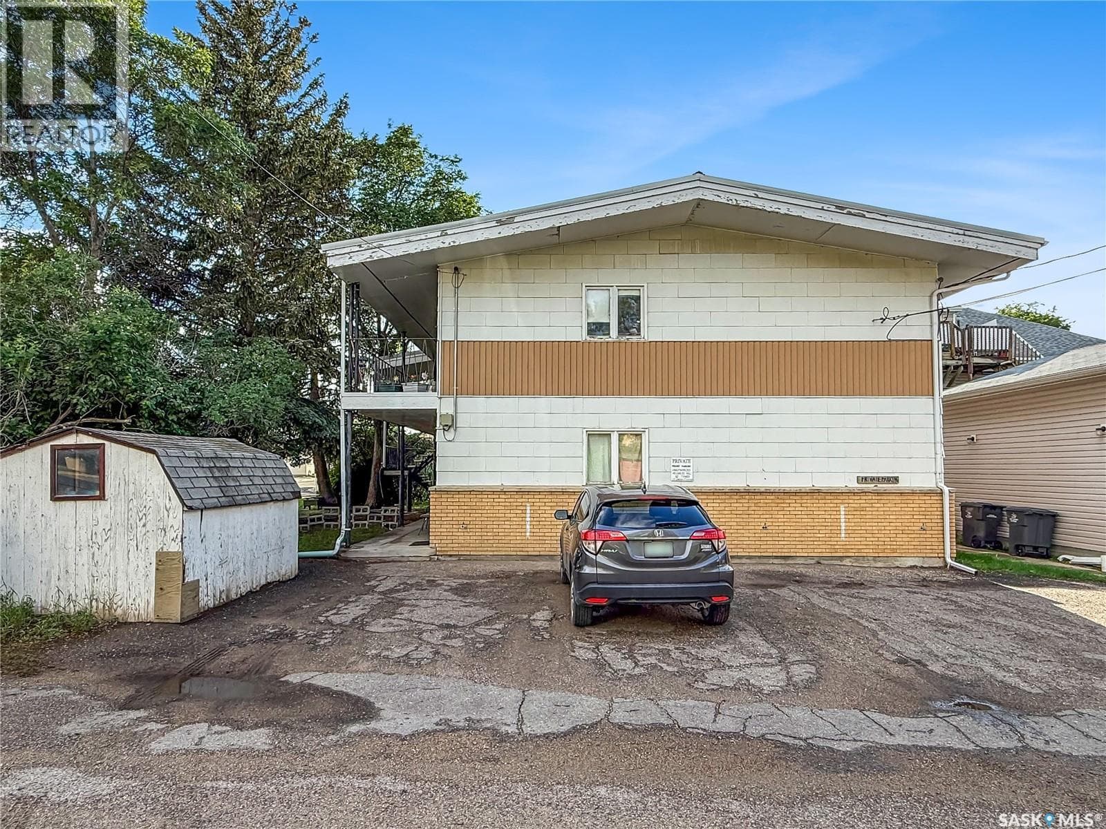 211 2nd AVENUE NE — photo 3