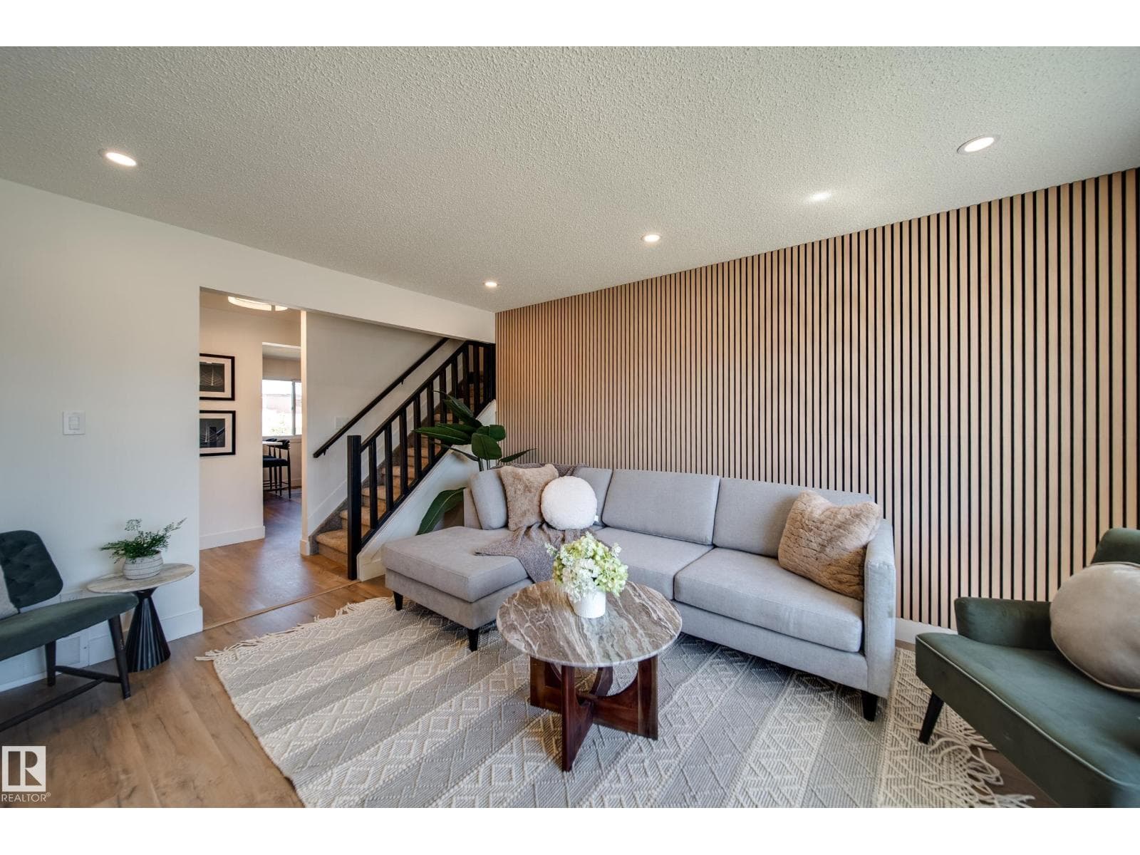 10343 172 AV NW — photo 3