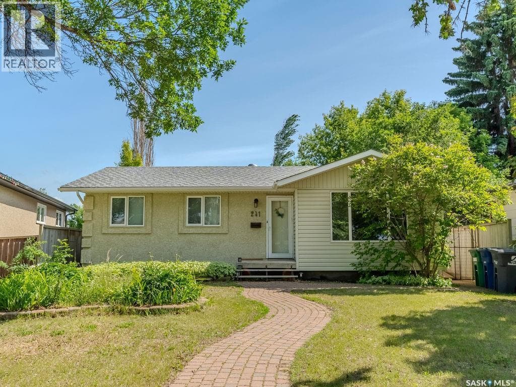 241 Laurentian DRIVE