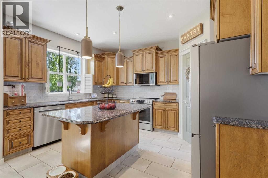8 Fir Close — photo 4