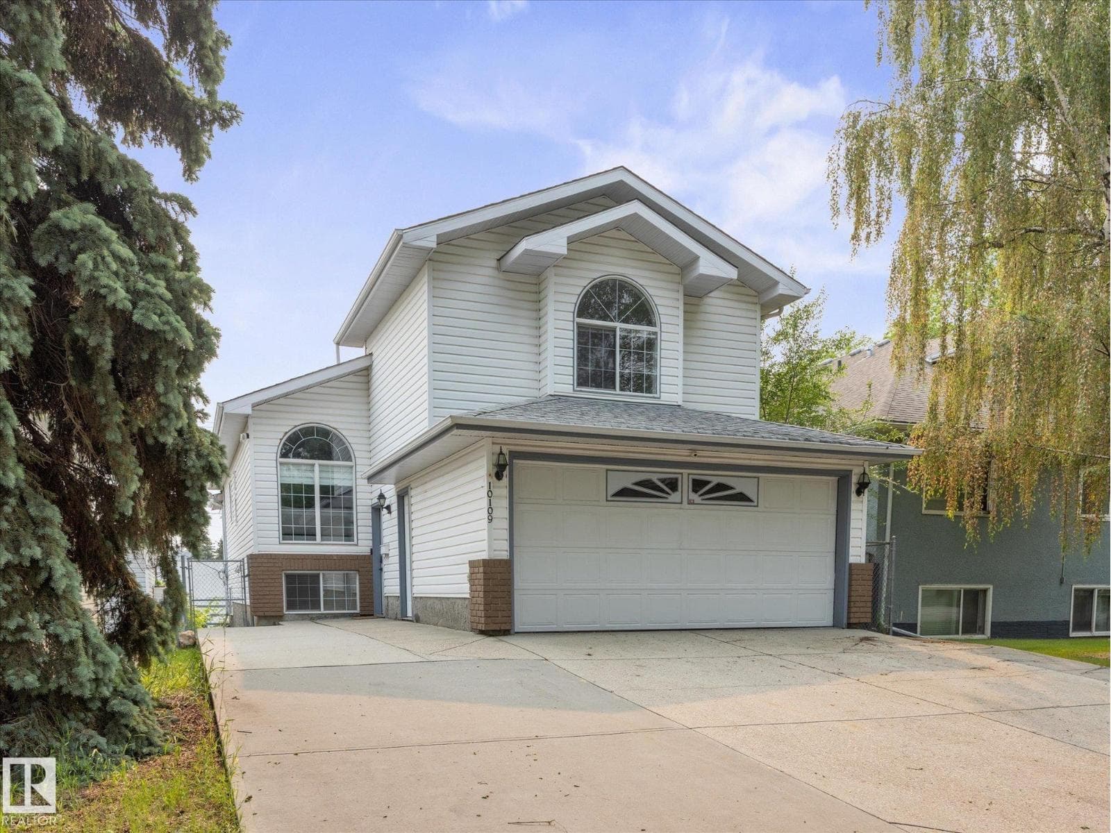 10109 80 ST NW