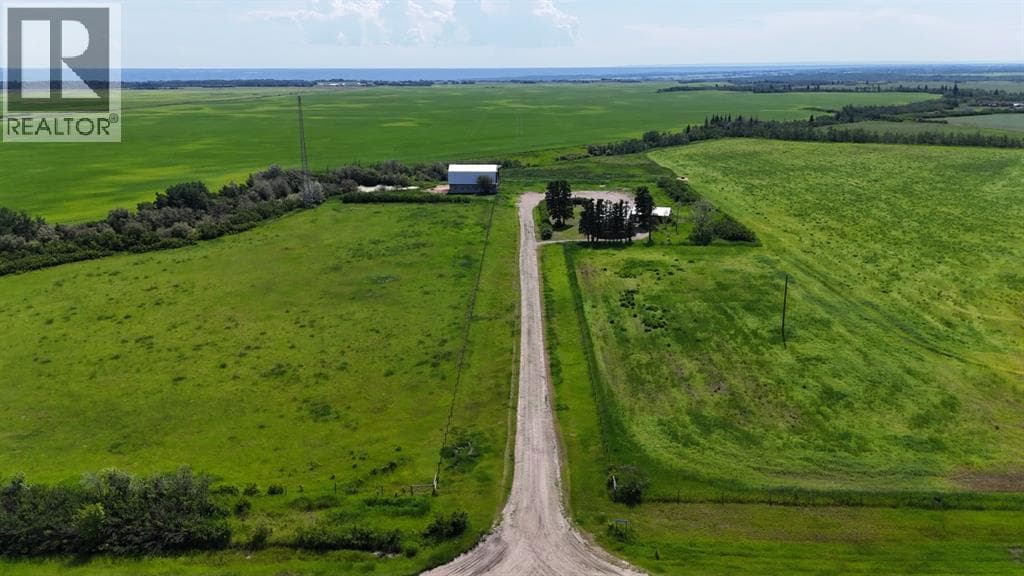 255025 Township 814 Road — photo 4
