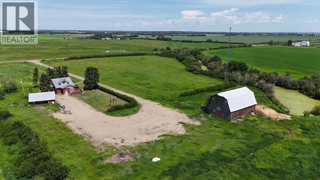 255025 Township 814 Road — photo 3