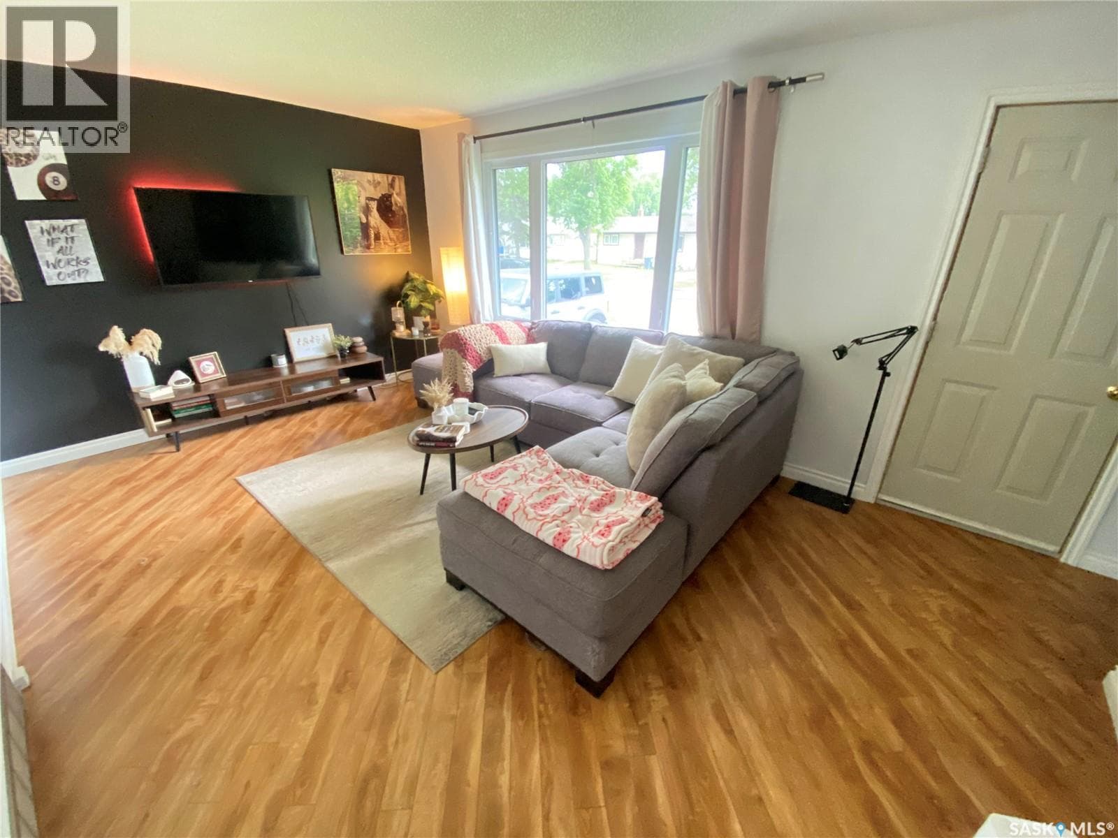 65 Irwin AVENUE — photo 5