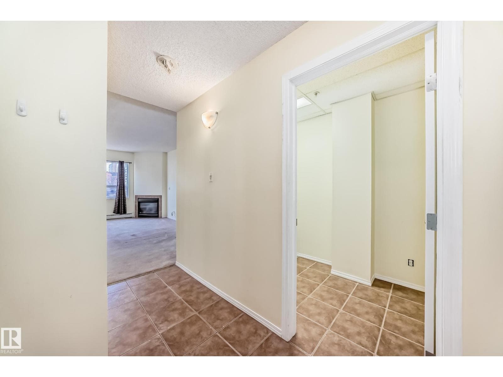 #1003 9707 105 ST NW — photo 5