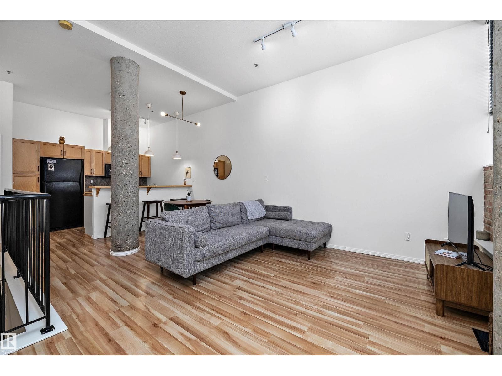 #104 10123 112 ST NW — photo 5