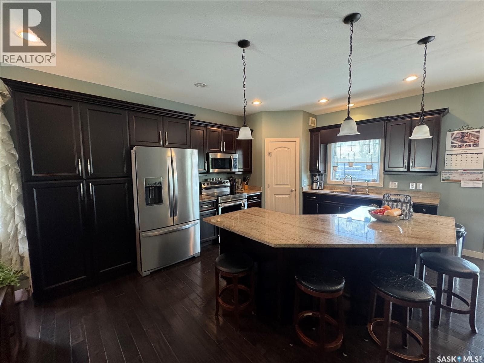 691 Barber CRESCENT — photo 5