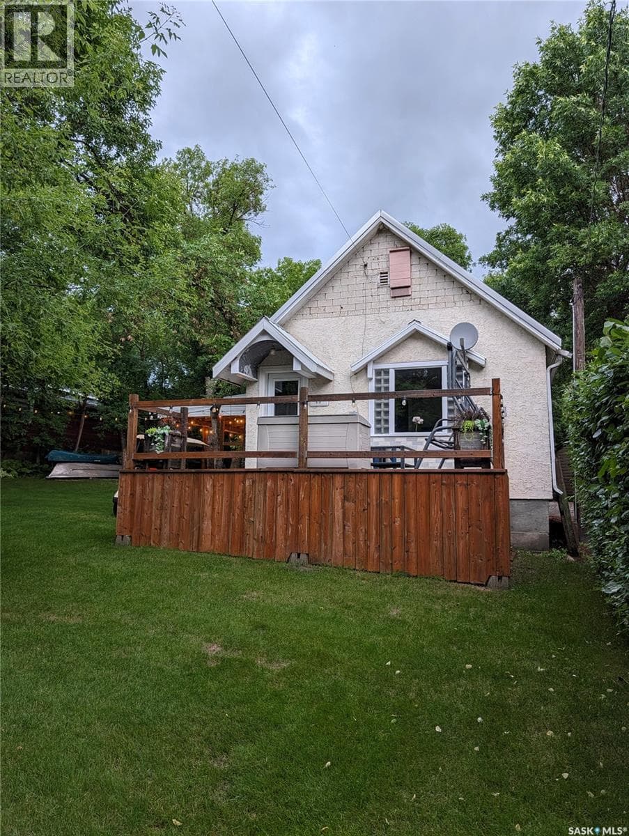 106 Metropolitan DRIVE