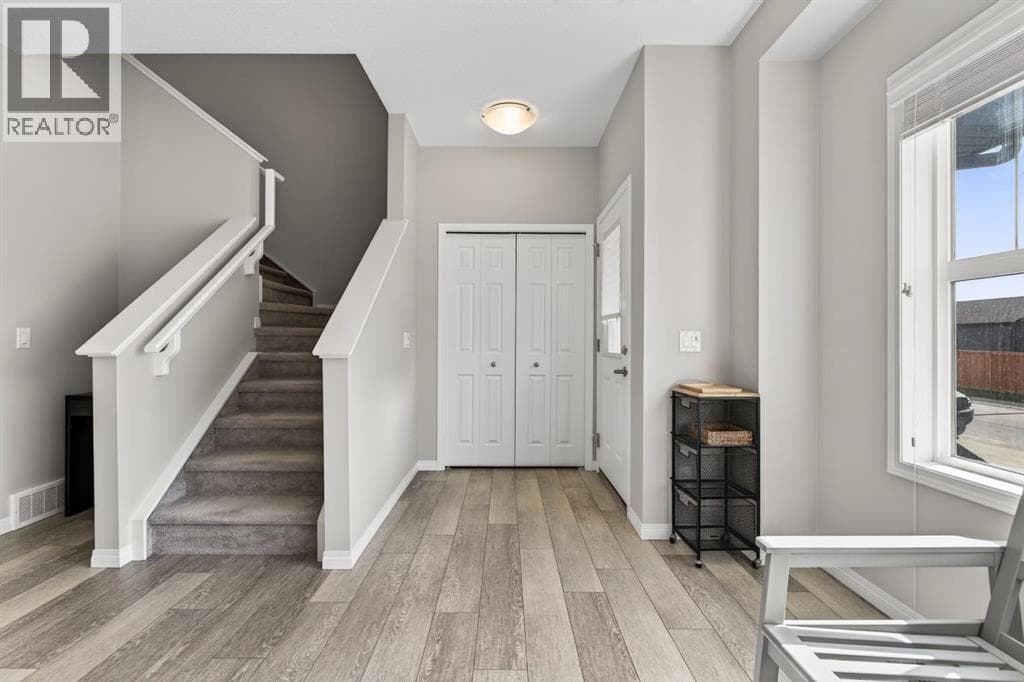 848 Chinook Gate Parade SW — photo 5