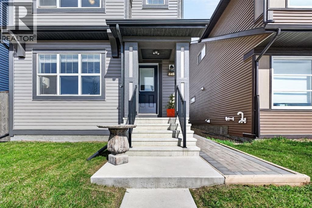 848 Chinook Gate Parade SW — photo 4
