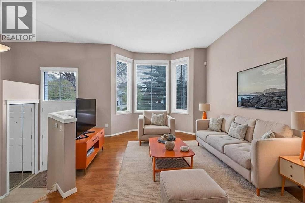 231 Tuscany Drive NW — photo 2