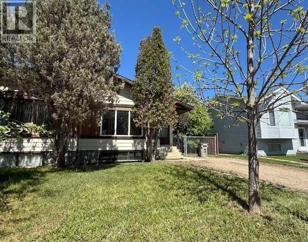 9316 70A Avenue — photo 2