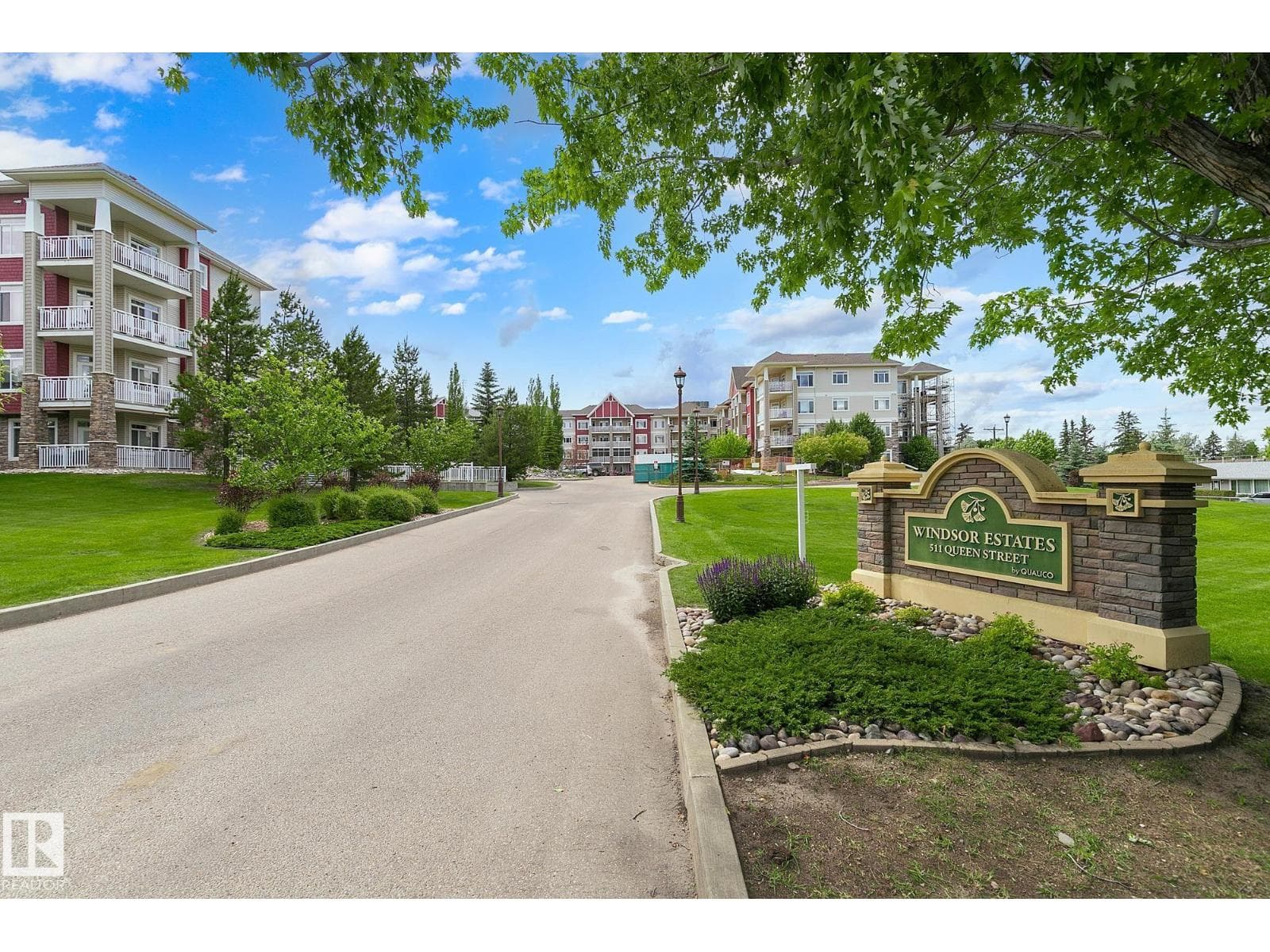 #136 511 QUEEN ST — photo 3