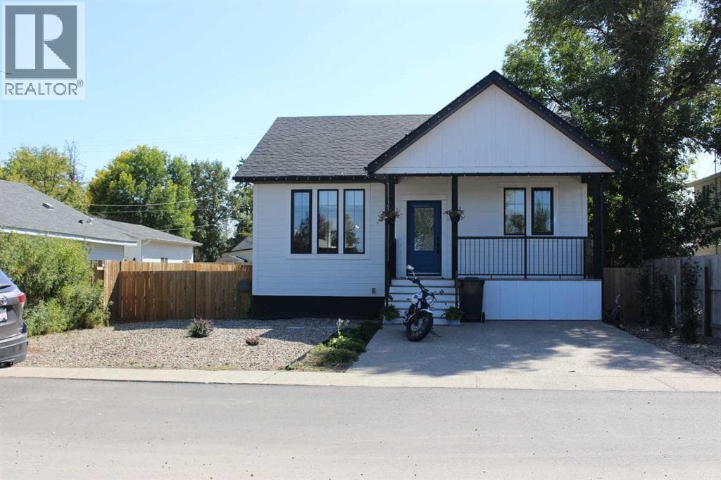 251 Crescent Avenue — photo 2