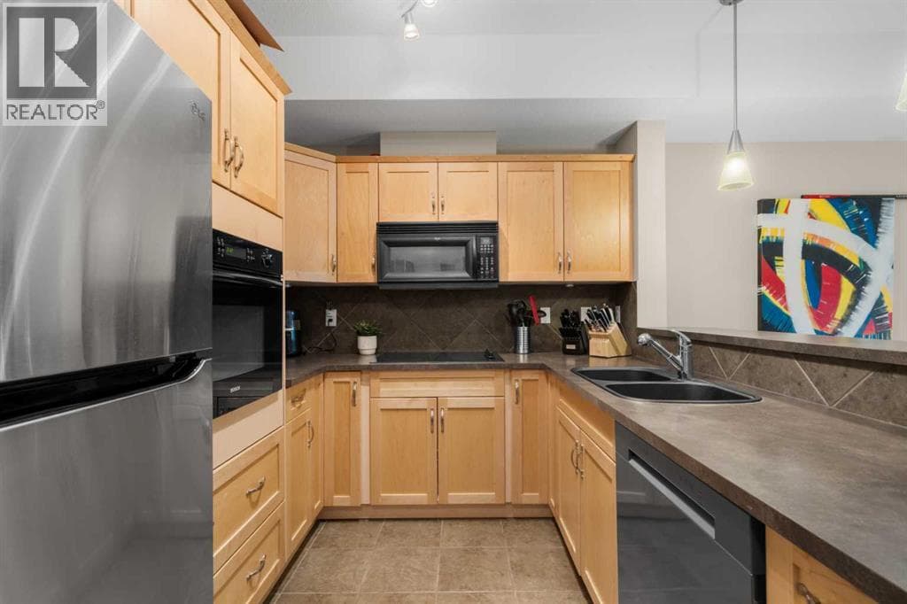 117, 60 Royal Oak Plaza NW — photo 3