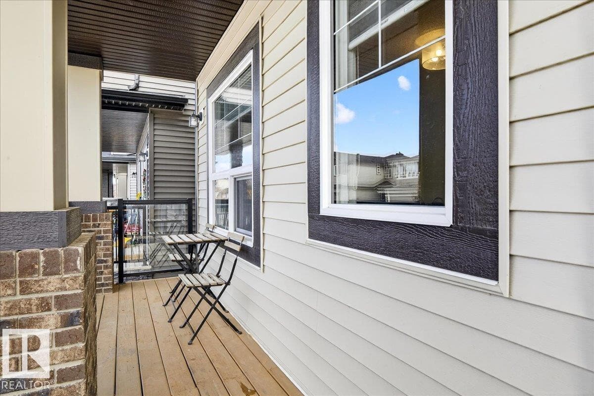 203 CAVANAGH CM SW — photo 3