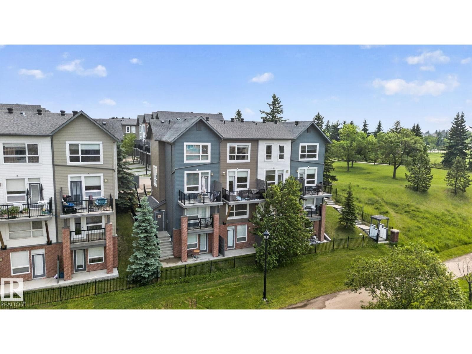 #90 2560 PEGASUS BV NW — photo 4