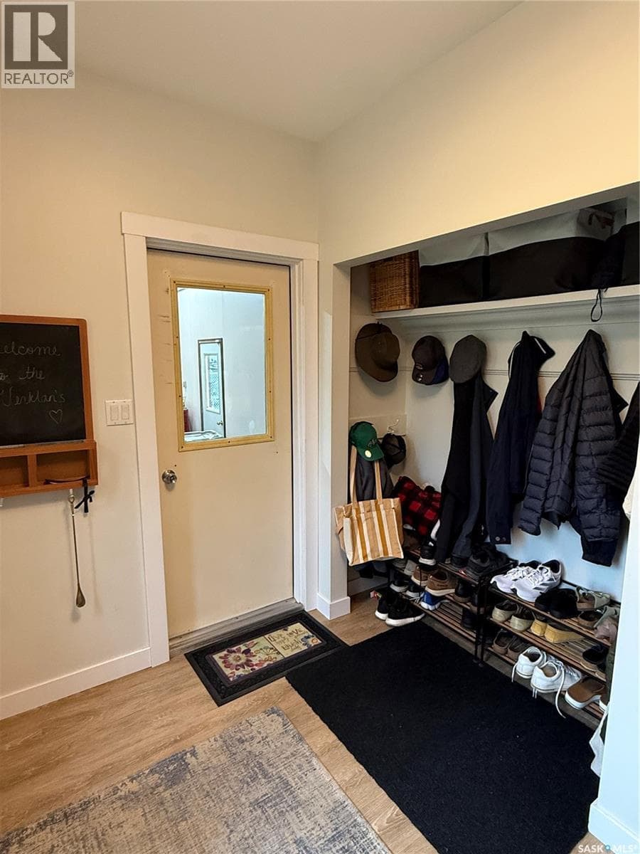 302 Watson CRESCENT — photo 5
