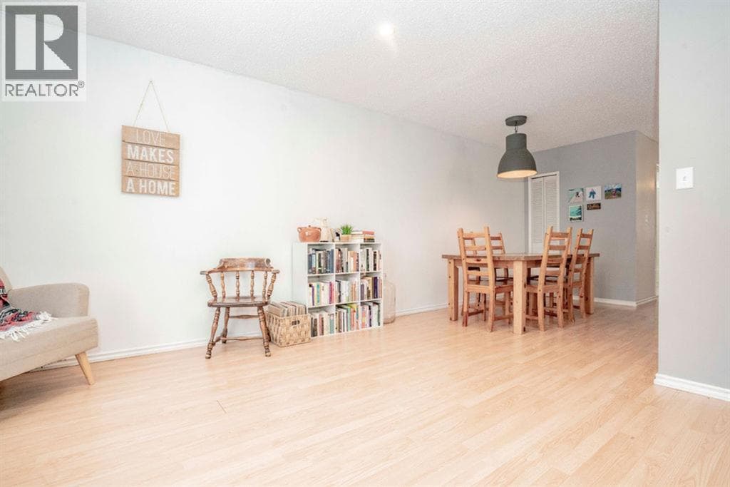 7101 93 Street — photo 3
