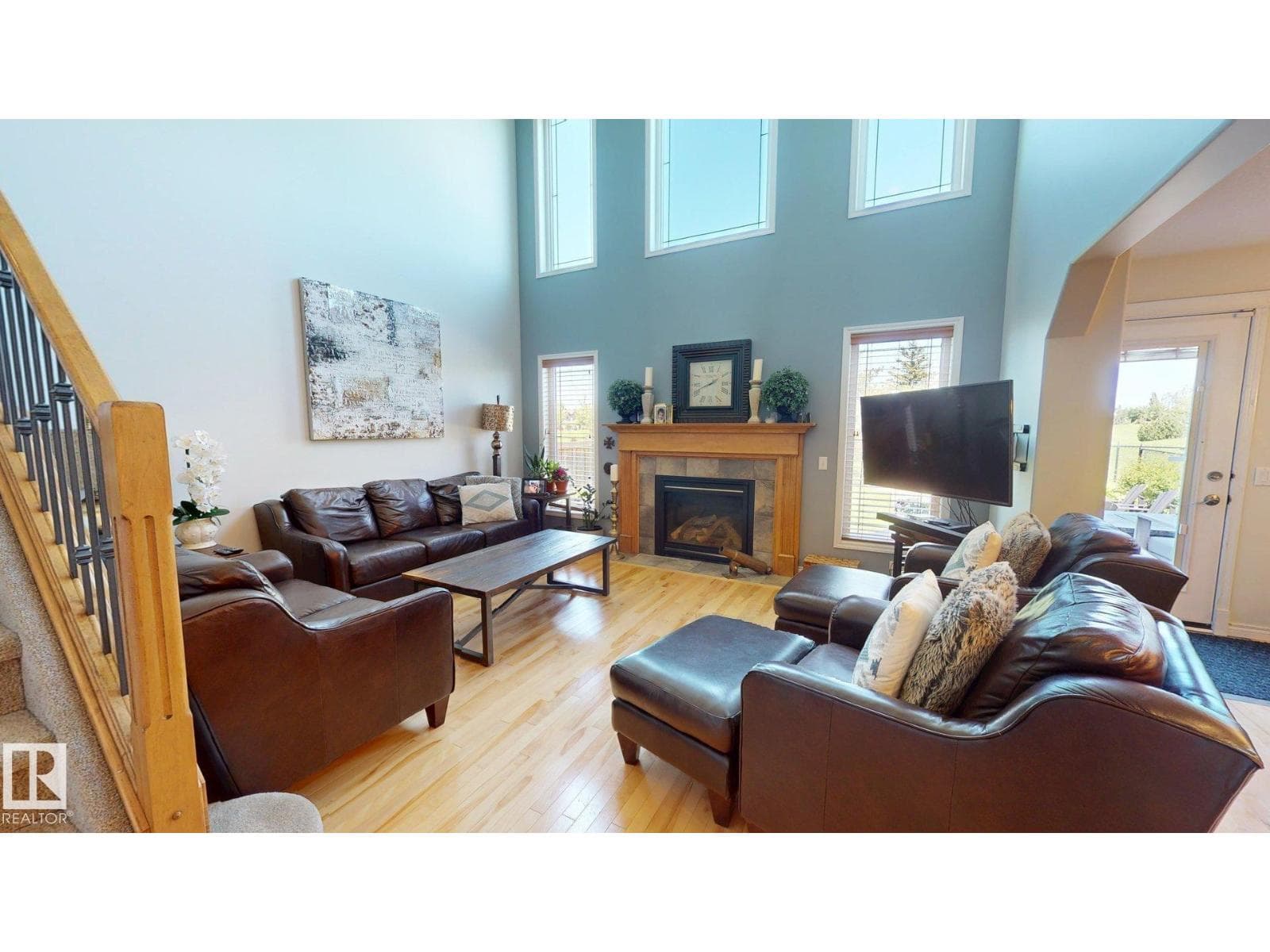 19 Napoleon CR — photo 3