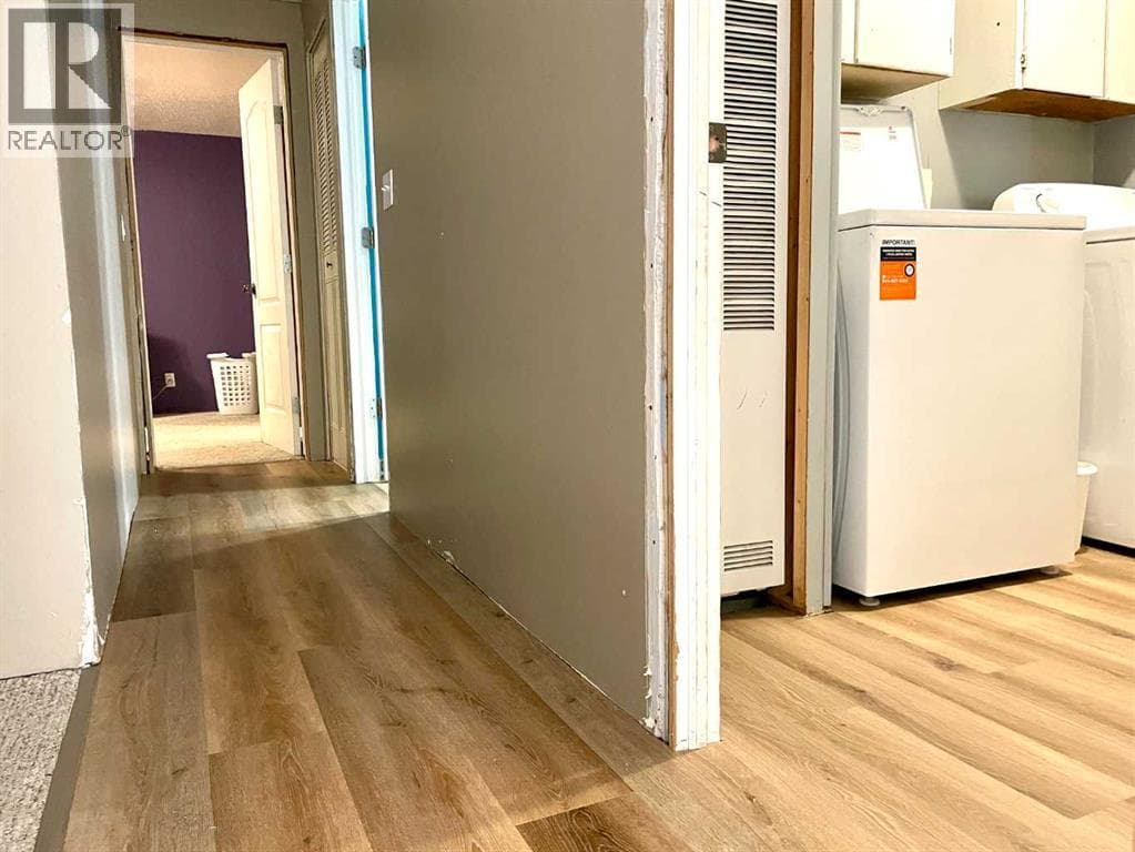 4521 50 Avenue — photo 3