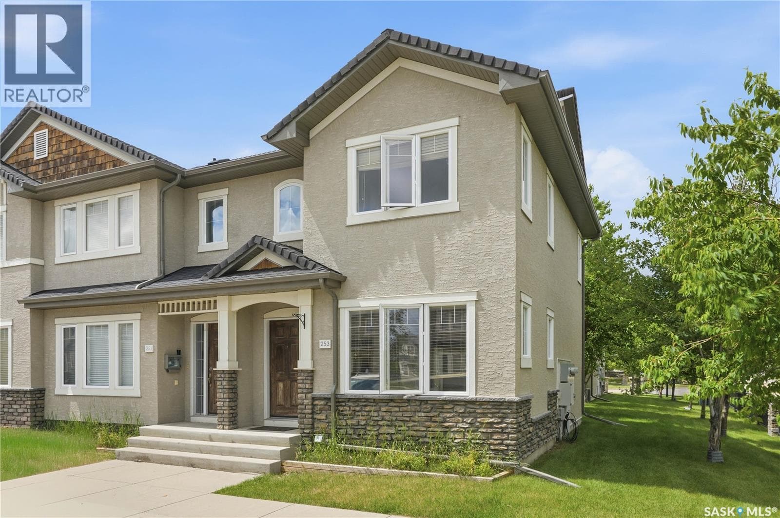 253 245 Ashworth CRESCENT