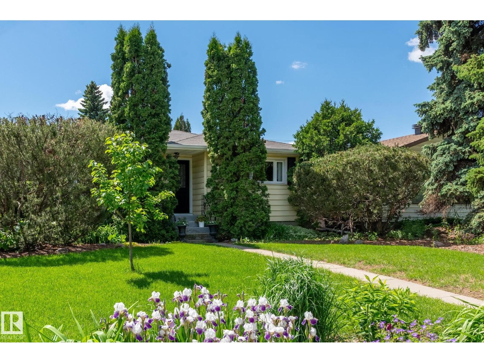 14643 88 AV NW — photo 3