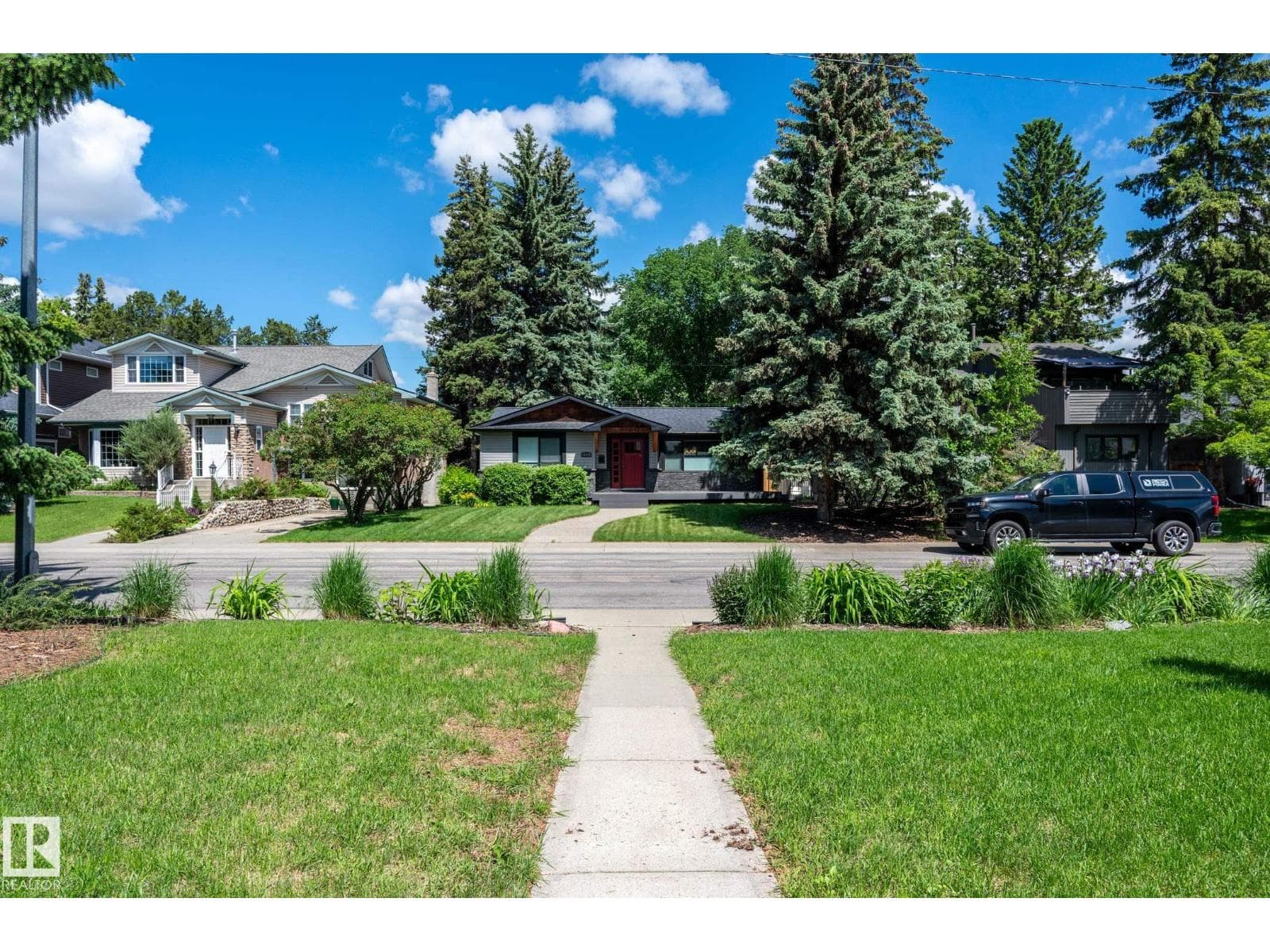 14643 88 AV NW — photo 4