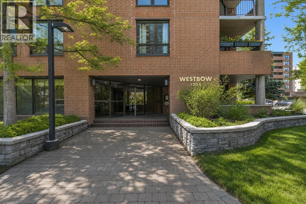 340, 1304 15 Avenue SW — photo 3