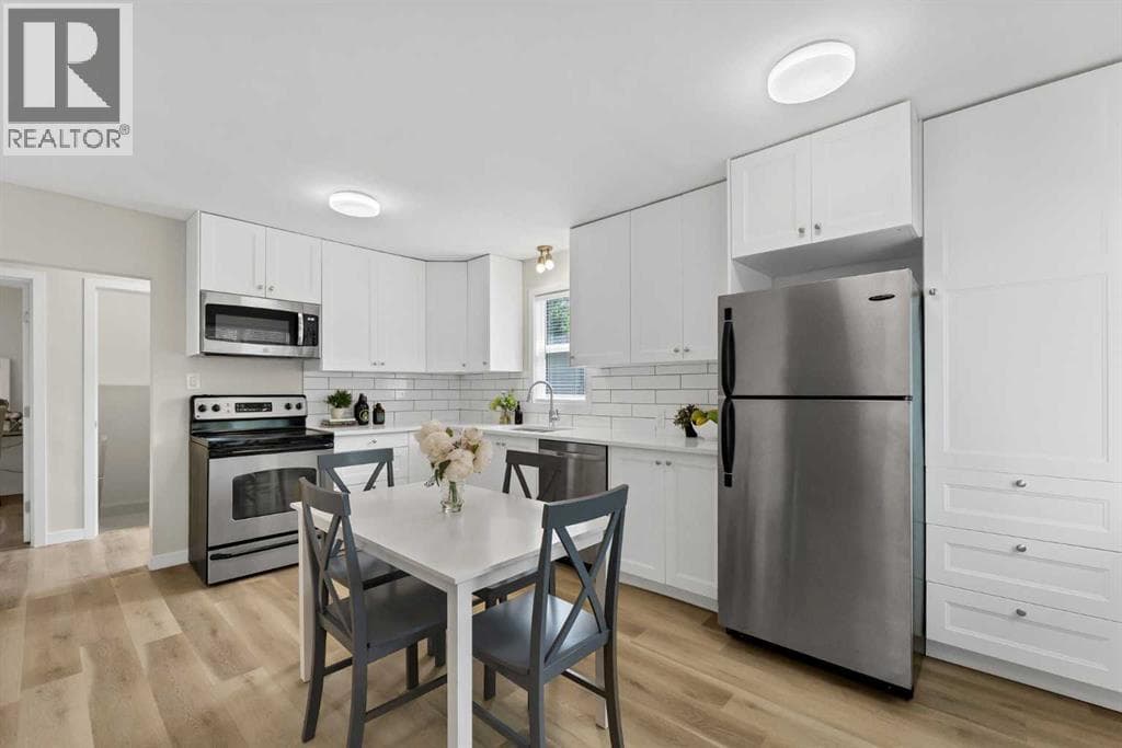 960 5 Street SE — photo 5