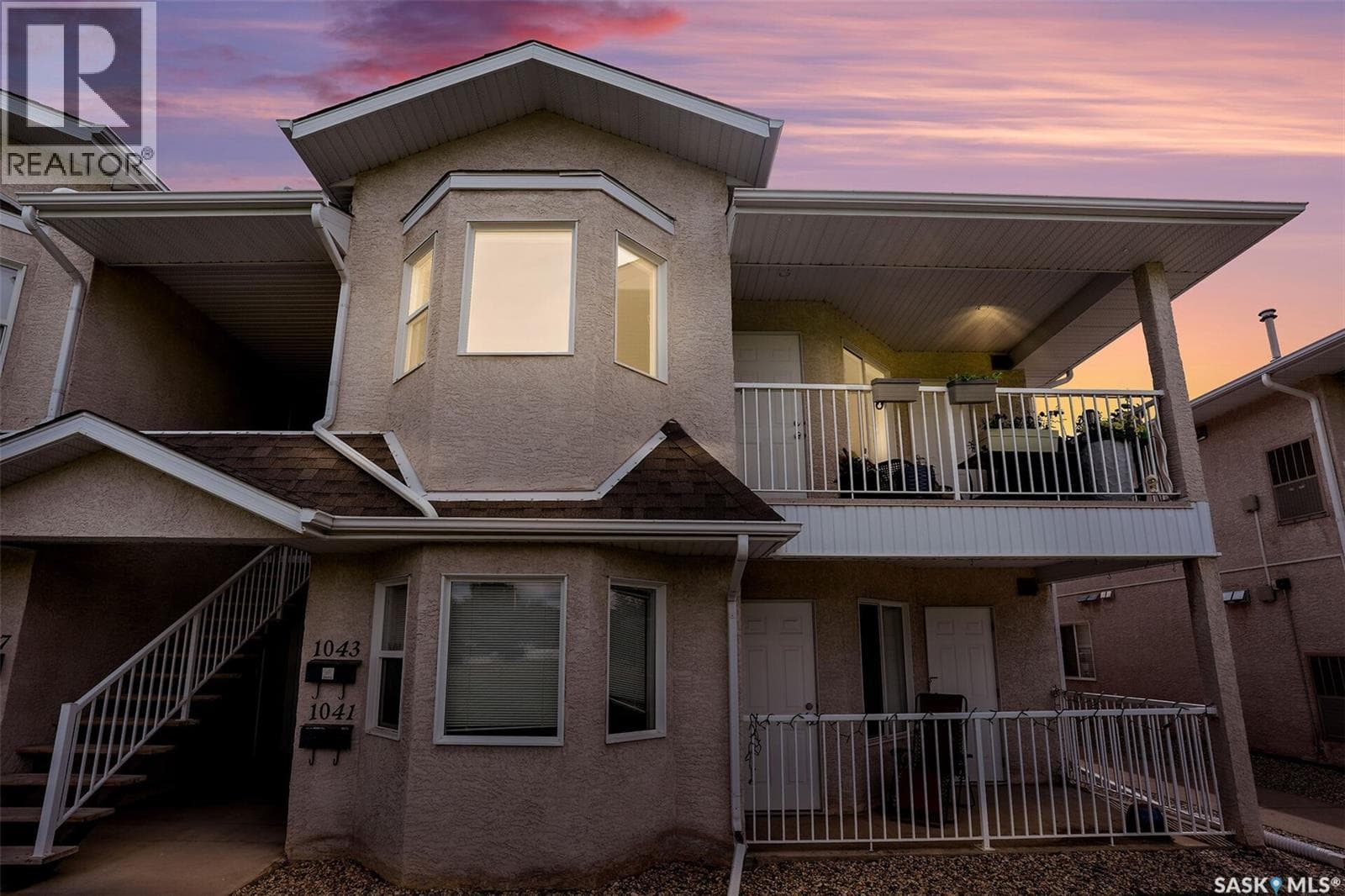 1043 Birchwood PLACE