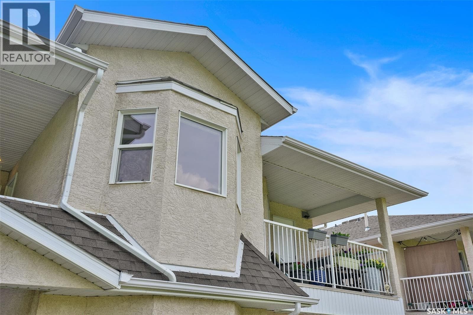 1043 Birchwood PLACE — photo 3