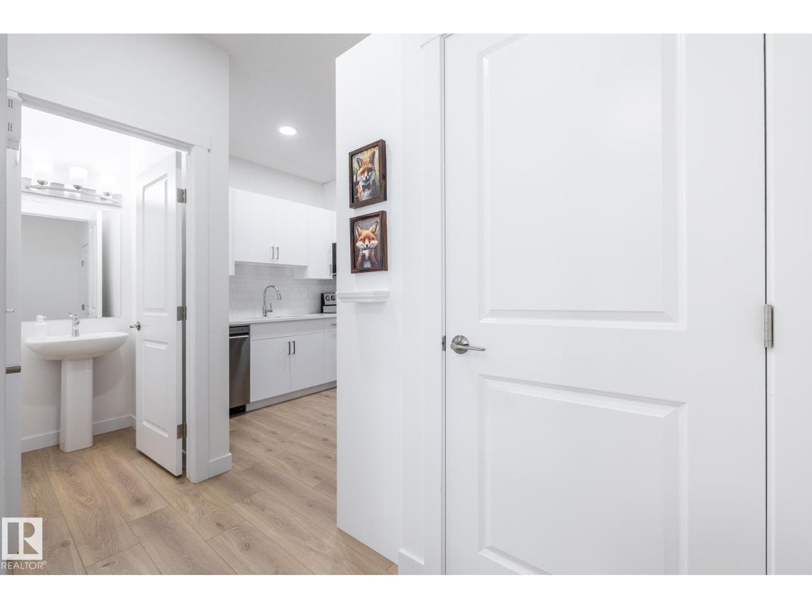 626 172 AV NE — photo 3
