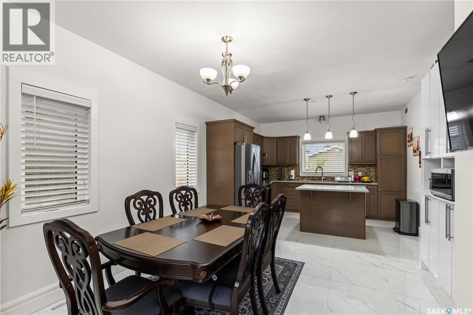 230 Wyant LANE — photo 4