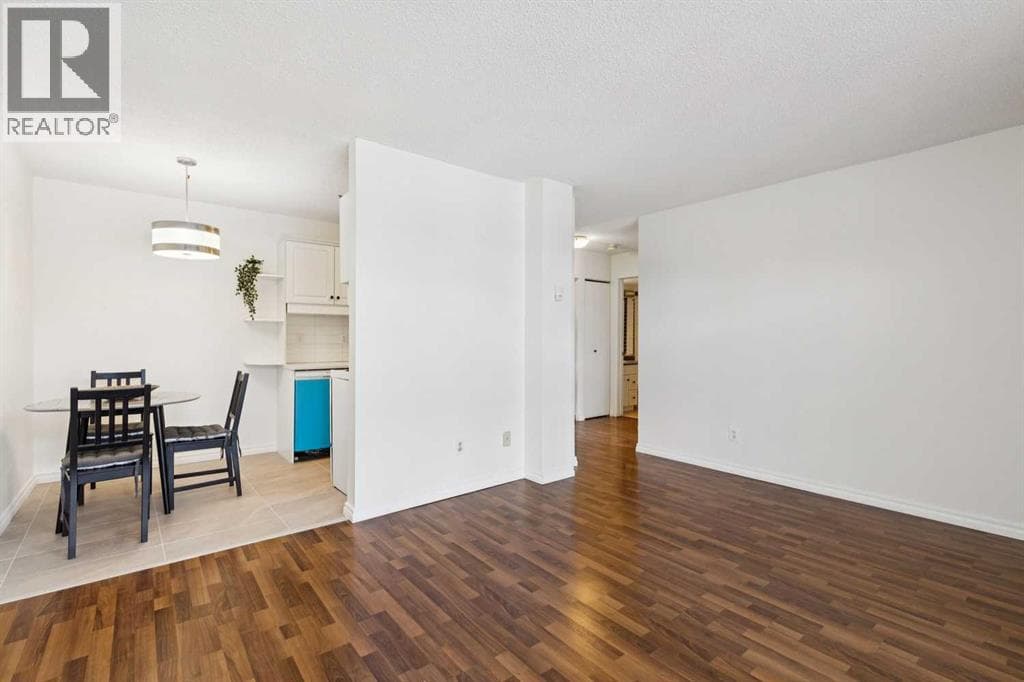 305, 110 24 Avenue SW — photo 5