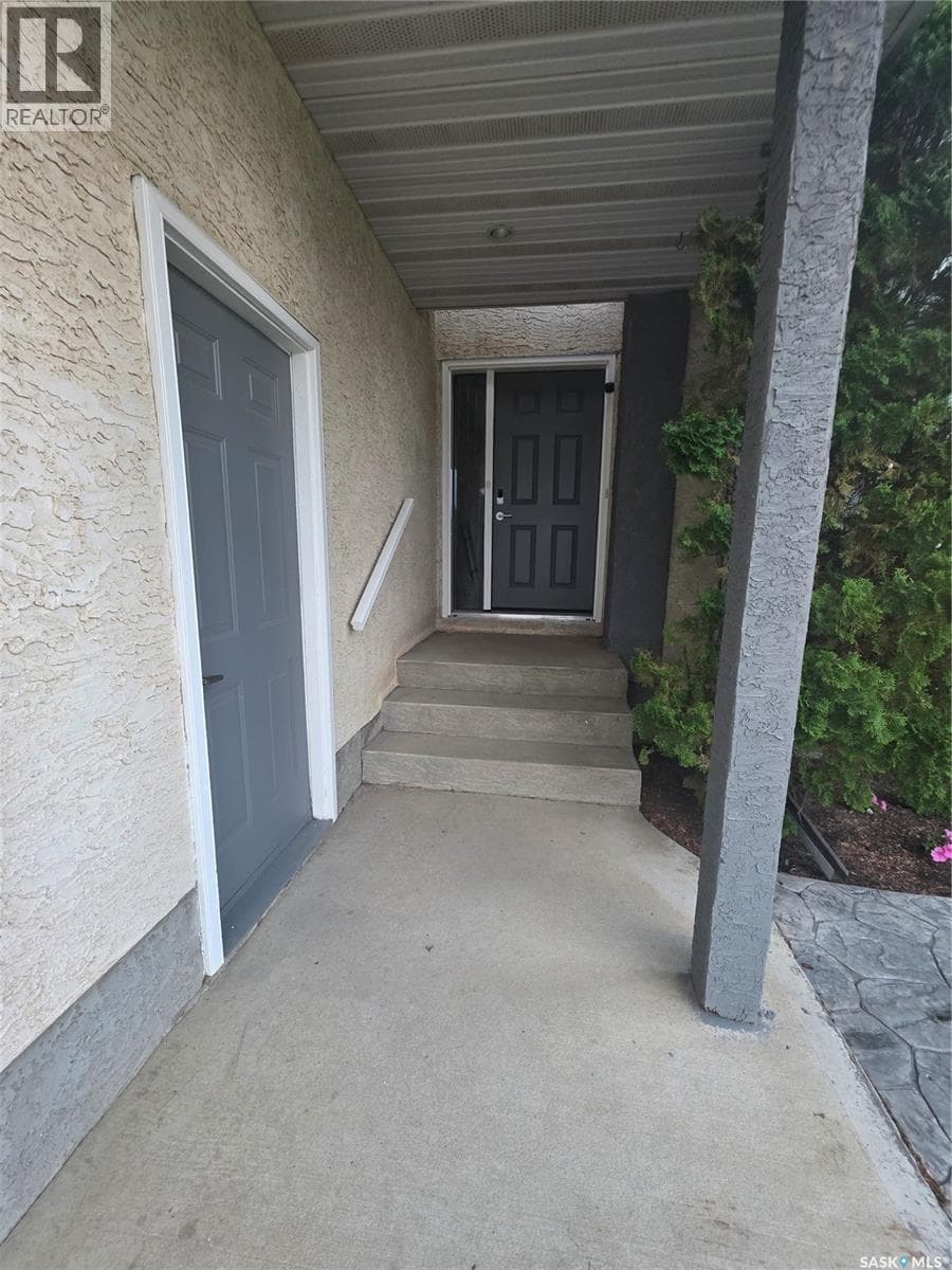 2267 Newcombe DRIVE — photo 2