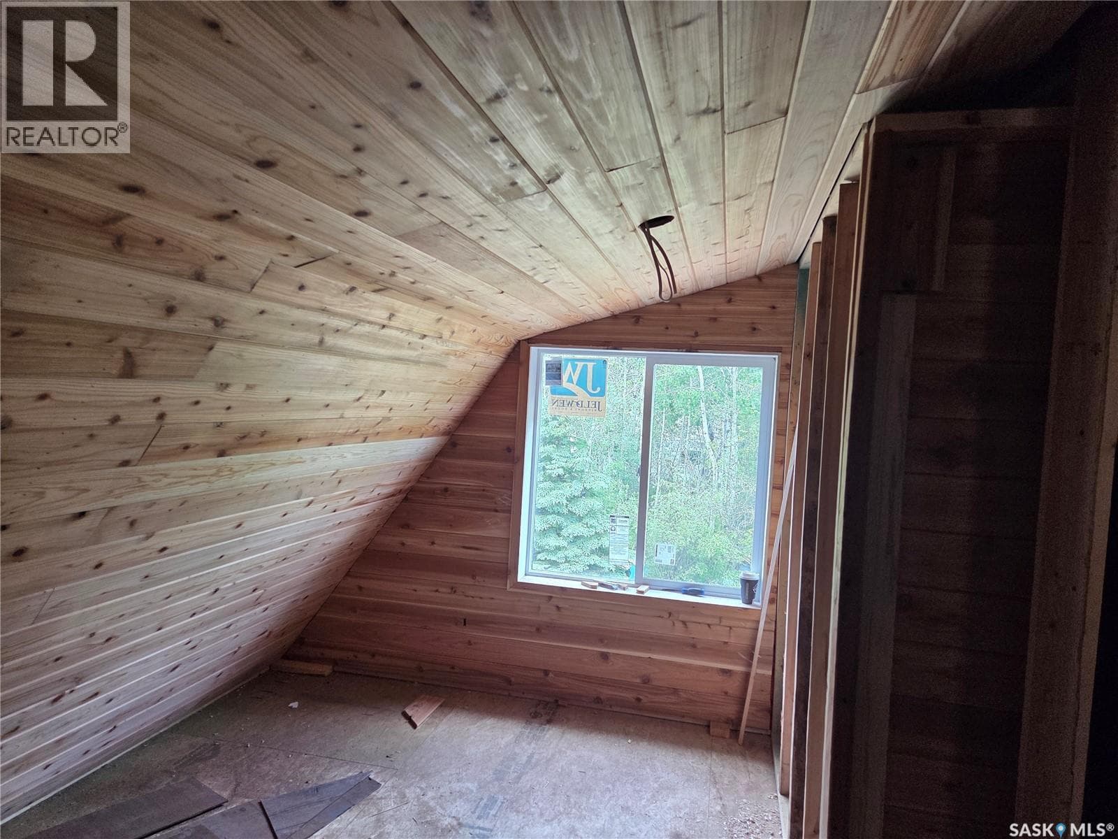 565 Maple AVENUE — photo 5