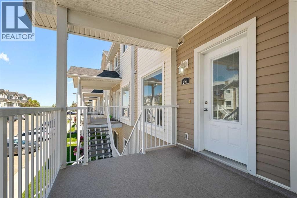 321 Sunrise Terrace NE — photo 2