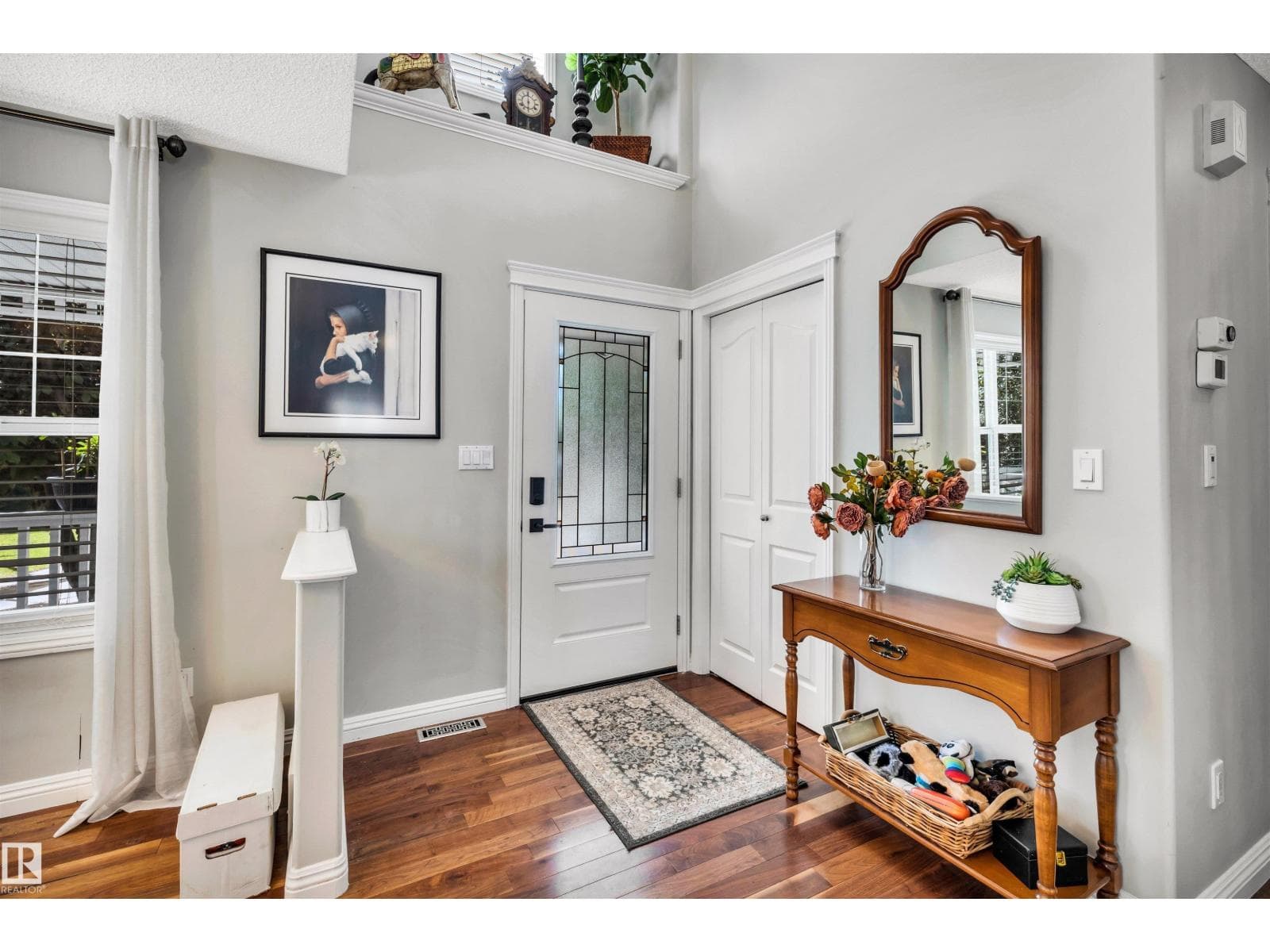 9804 145 AV NW — photo 5