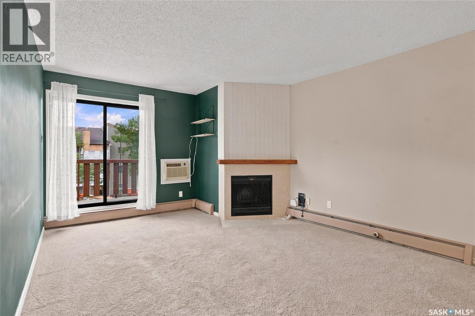 304D1 1121 Mckercher DRIVE — photo 3