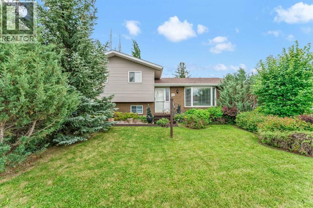 95 Rossdale Way SE — photo 2