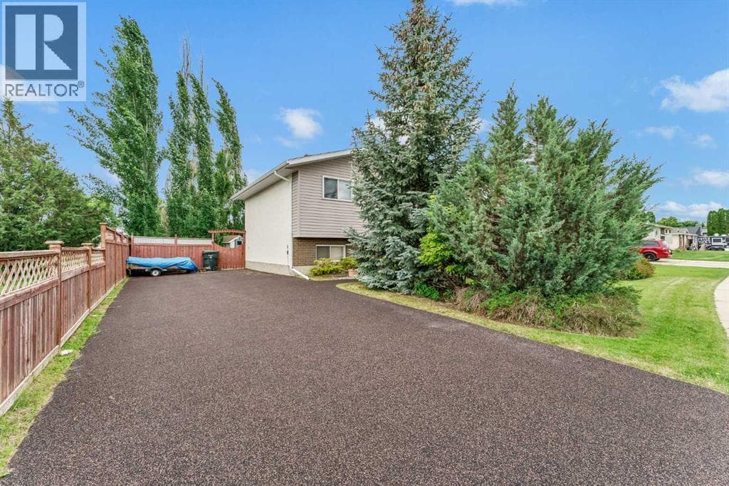 95 Rossdale Way SE — photo 3