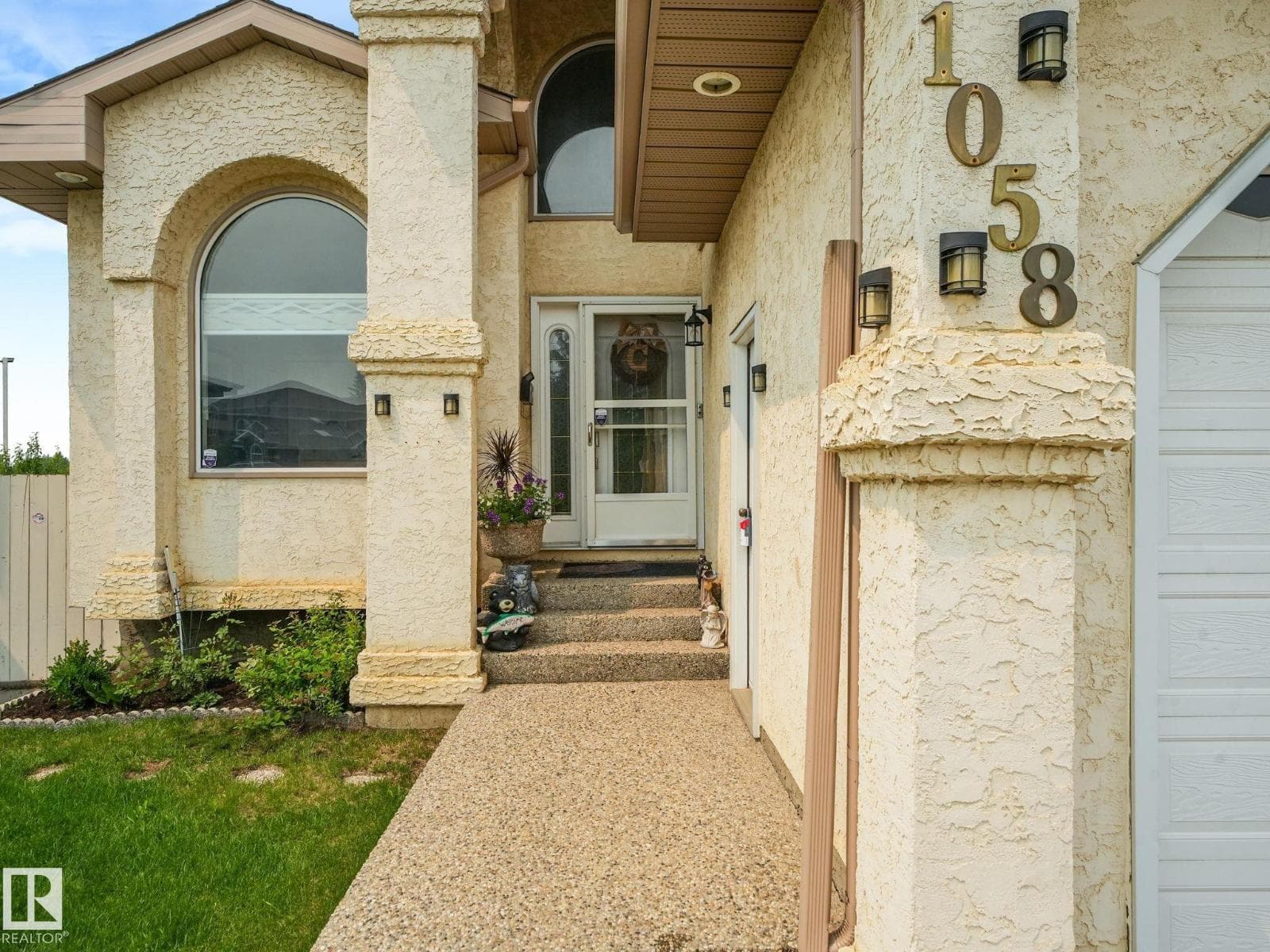 1058 JAMES CR NW — photo 3