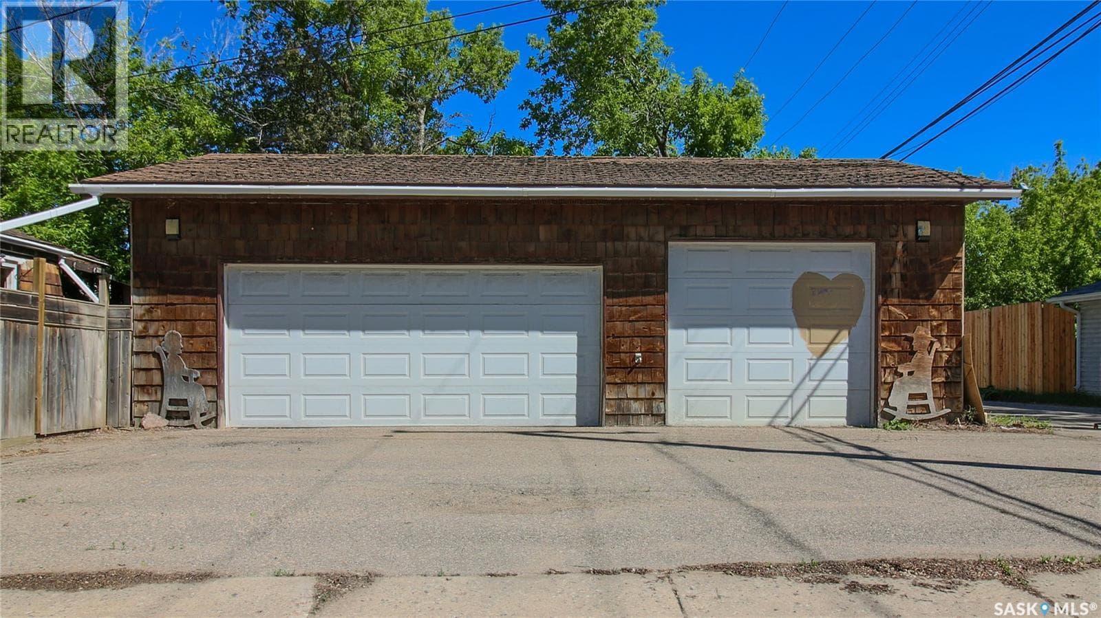 1277 QUEEN STREET — photo 2